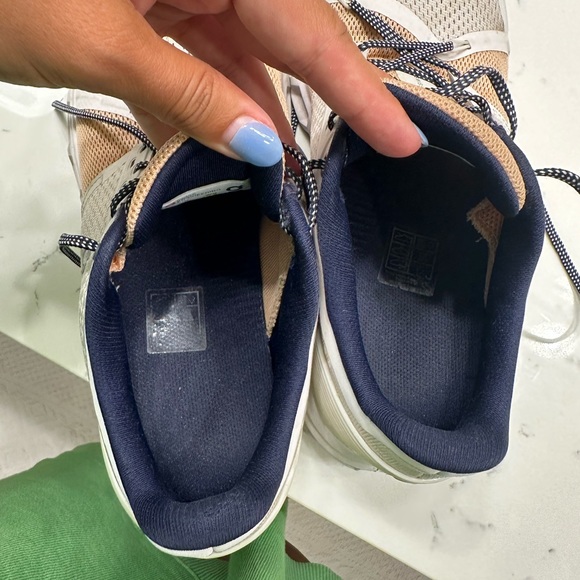 On Cloud Cloud Swift Tan & White - Picture 6 of 10